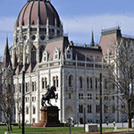 Parlament side view 4
